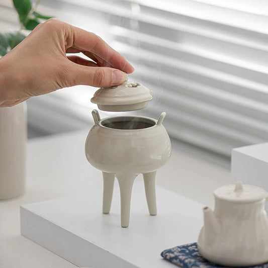 Song Dynasty Tri-Legged Incense Altar"**
*Handcrafted Ceramic Incense Holder with Creative Retro Design – Zen Meditation Burner for Agarwood & Sandalwood (Charcoal-Compatible Incense Vessel)