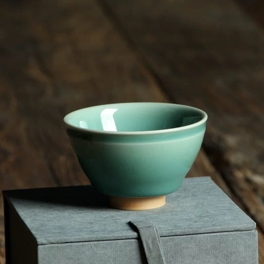 Weighted Celadon Tea Bowl – Artisan Thick-Glazed Drinking Cup for Gongfu Tea